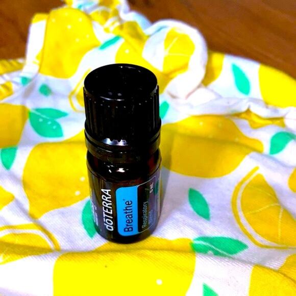 Breathe Essential Oil Respiratory Blend Cold Congestion Flu 5ml NWT - Picture 4 of 4